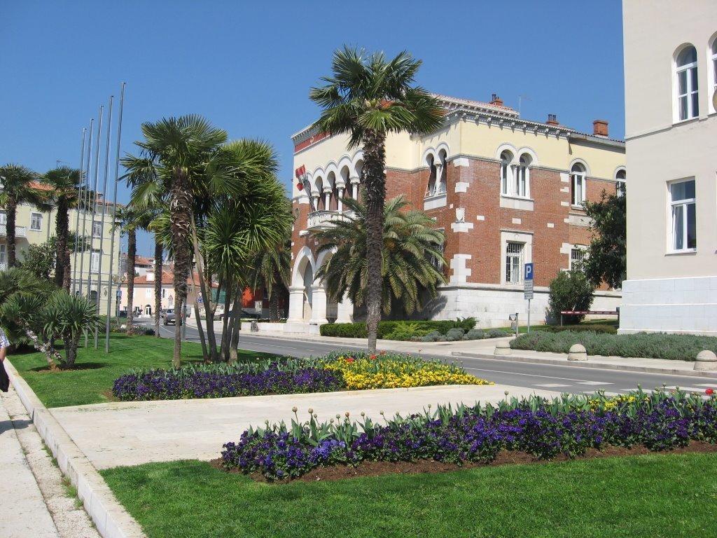 Apartments Mladenka Porec Exterior photo